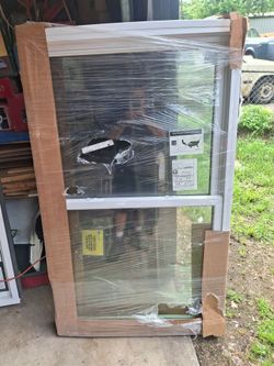 Tengo 2 ventanas Nuevas 35 3/4 × 59 3/8