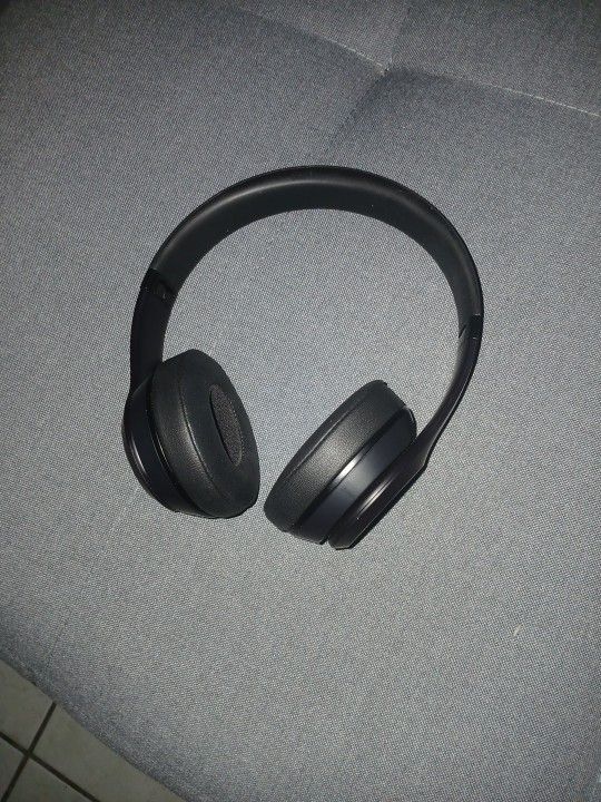 BEATS Headphones- BLACK