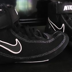 Wrestling Nike Shoes (Youth) 6y