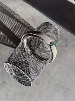 Black Metal Mesh Wire Basket minno and crawfish trap