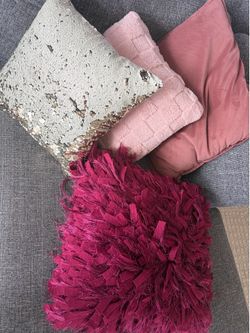 Pink decoration pillows