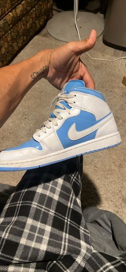 Air Jordan 1 mid ‘Legend Blue’ men’s size 10