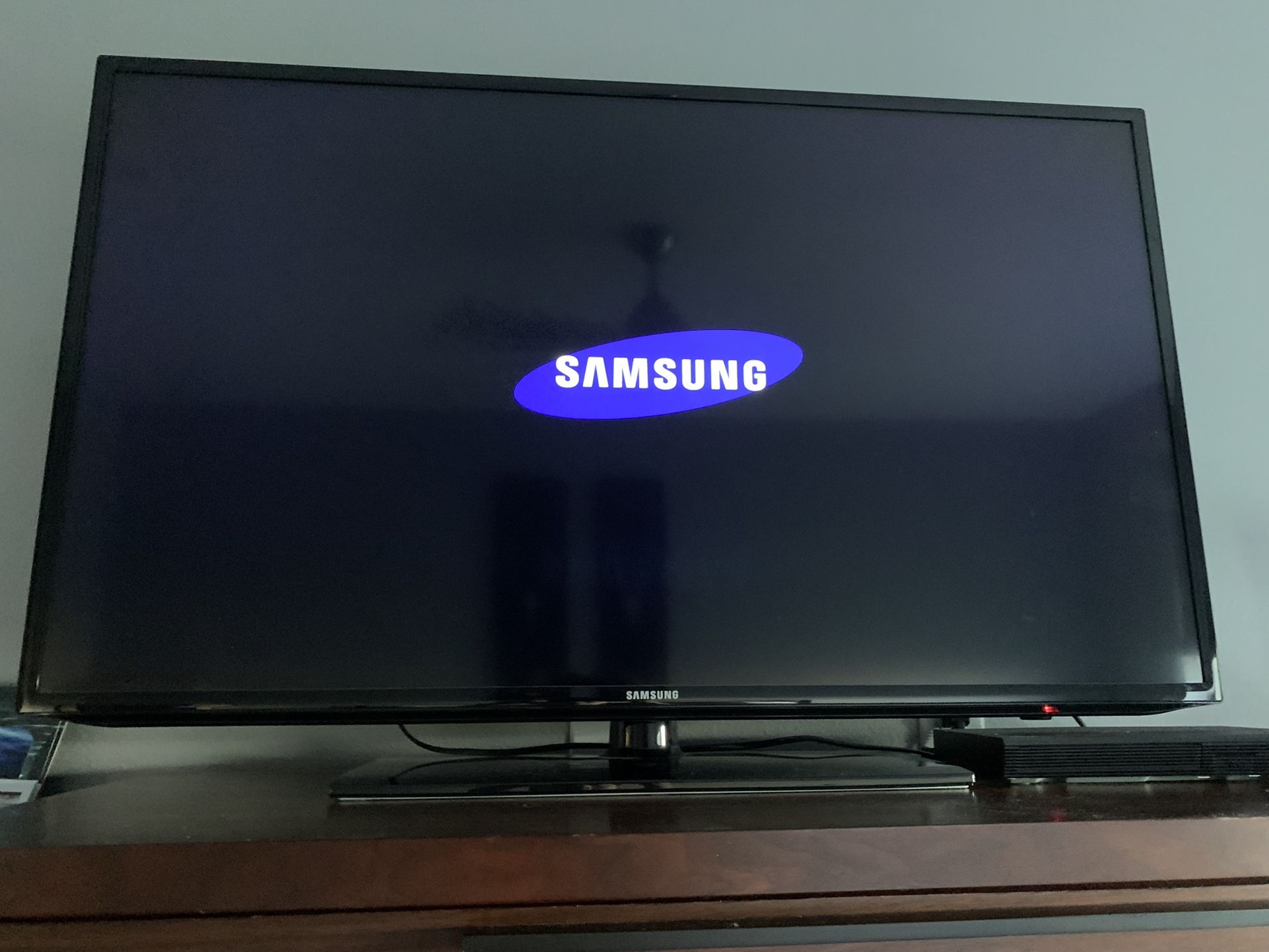 Samsung TV 48”