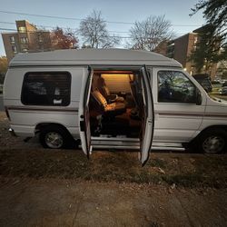 1998 Ford E-150