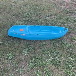 LIFETIME WAVE 60 YOUTH KAYAK (missing paddles)