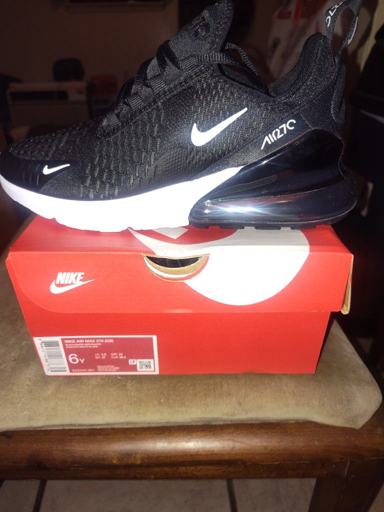 Nike Air Max 270 (GS)