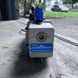 High-performance vacuum pump