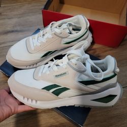 NEW Reebok White Sneakers