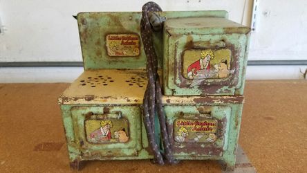 1930's Little Orphan Annie stove..