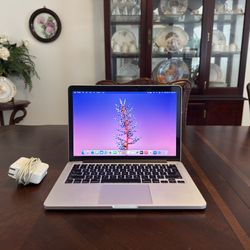 MacBook Pro 2015 13inch macOS Sequoia