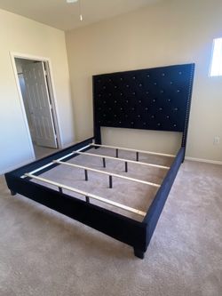 Black King Size Bedframe