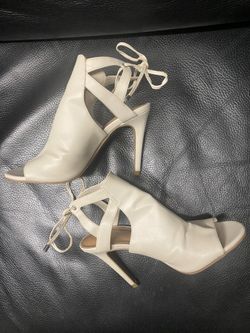 Bone 4” High Heel sandals Size 5 1/2