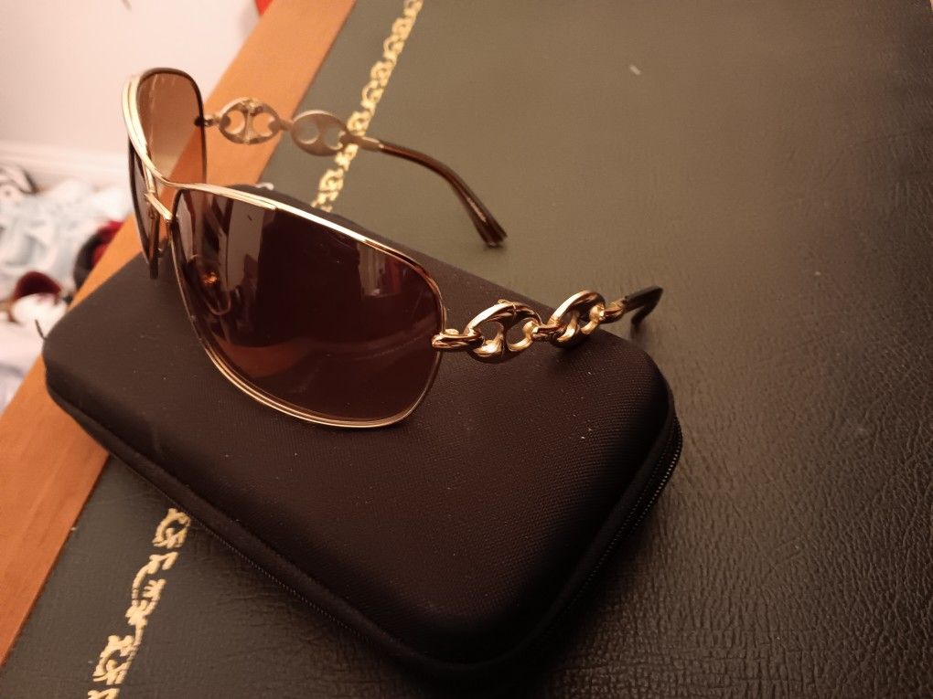 Authentic GUCCI  Sunglasses