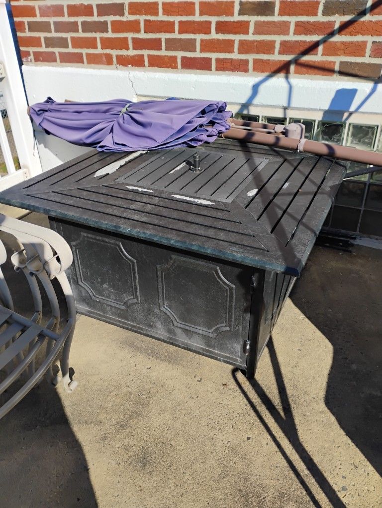 Propane fire pit inbox for more pictures