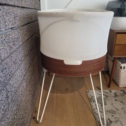 SNOO Smart Sleeper Bedside Bassinet With Automatic Rocking