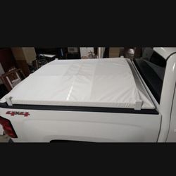 GMC Chevy Silverado Bed Cover 