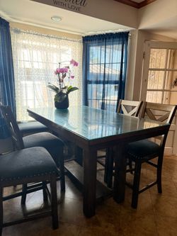Dinning high table 4 chairs and bench wood