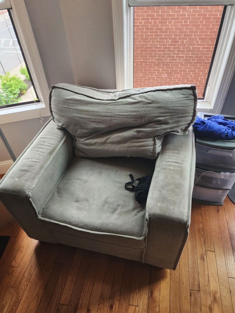 Free Couch And Sectional
