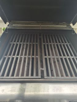 Weber Spirit Gas Grill – Used