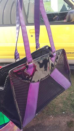 Pretty pet carrier
