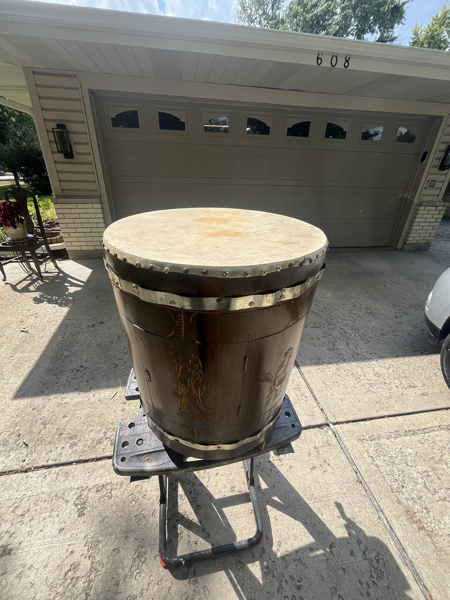 Vintage beautifully hand carved Korean Asian large drum from1965. 24”x 18” wide sounds great Great for music room or just decor piece.