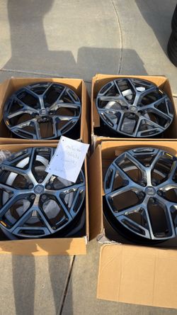 Rivian R2 21-Inch Wheels Set of 4
