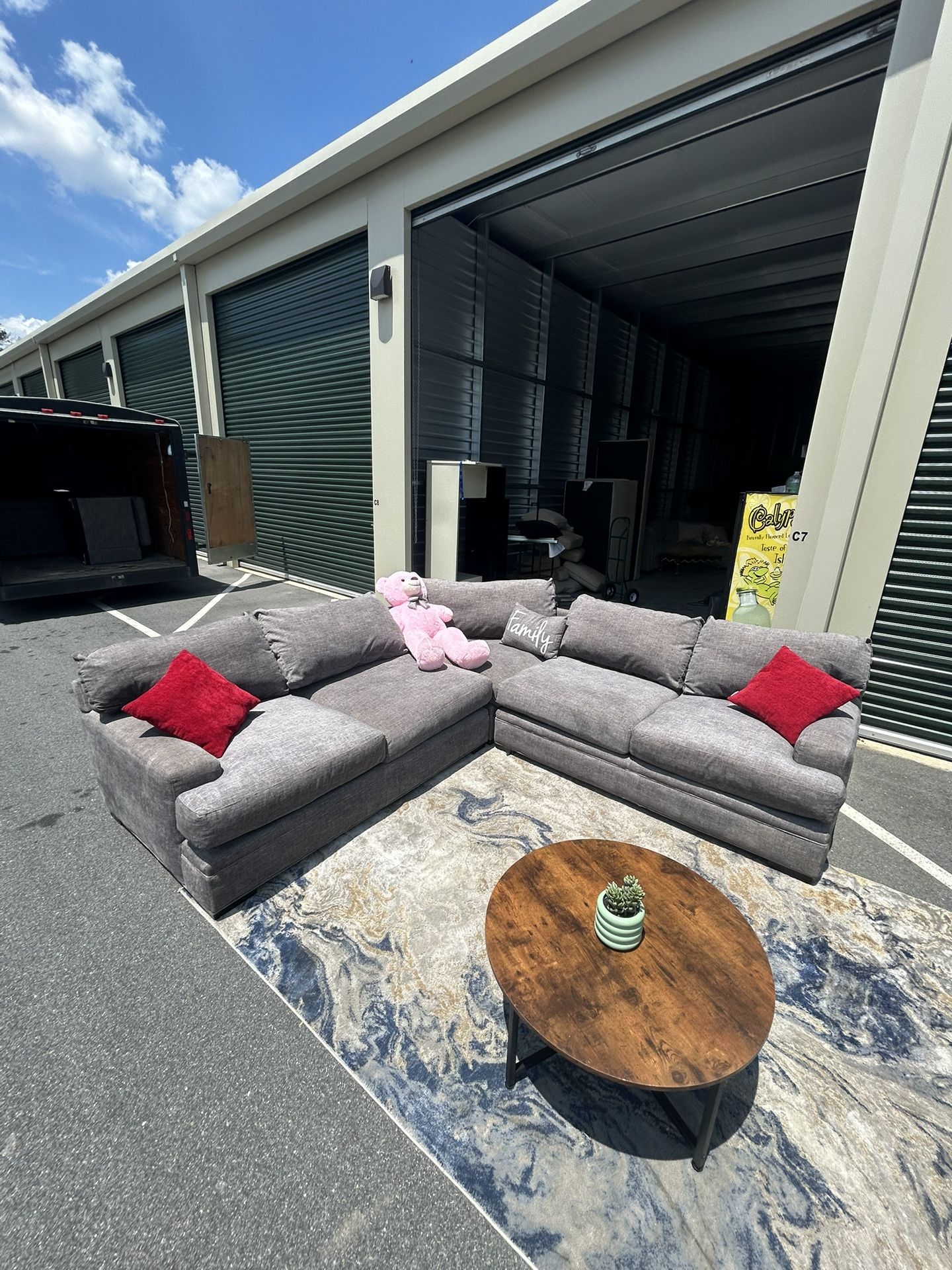Sectional Sofa/ Couch DELIVERY AVAILABLE