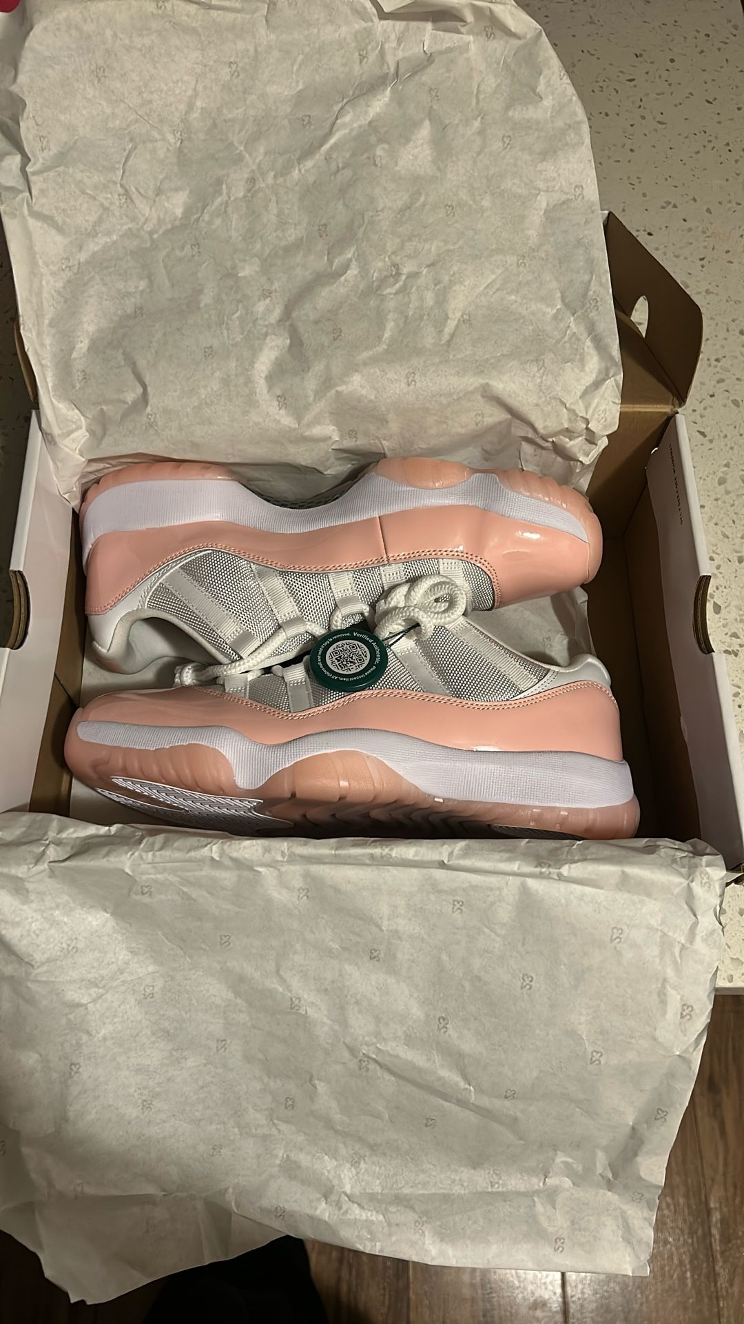 Women’s Air Jordan 11 Retro Low