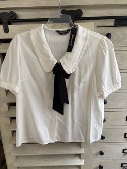 Allegra K XL white blouse with Peter Pan collar and a black contrast tie. New with tags.