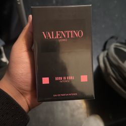 Valentino Born In Roma Intense Best Offers 
