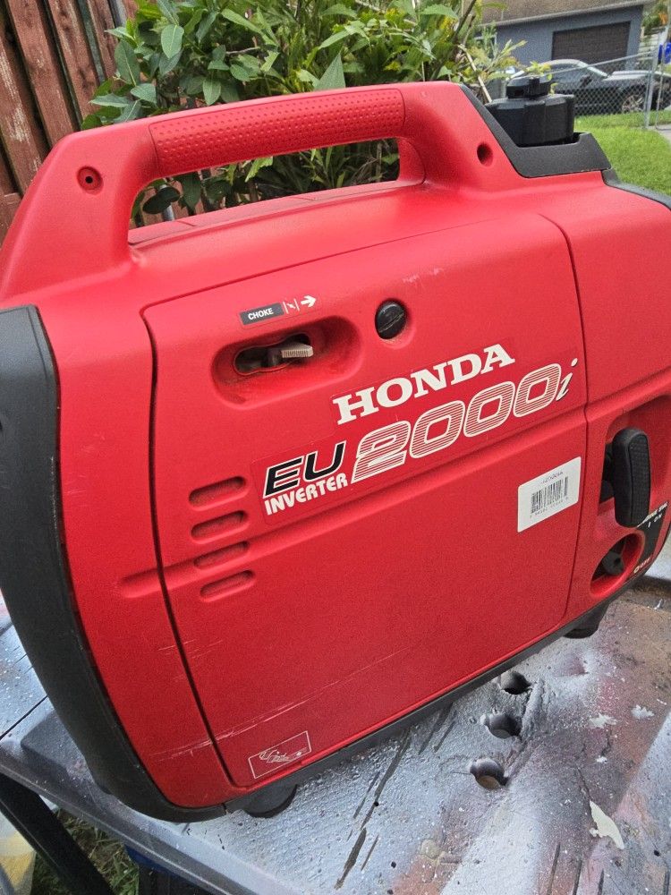 Honda Generator 2000i