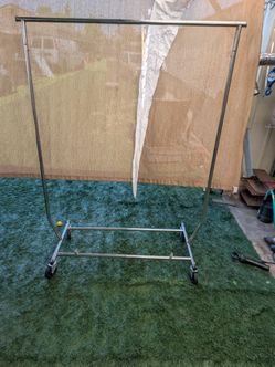 Rolling Z-Rack Garment Clothing Display (Collapsible / Heavy Duty)