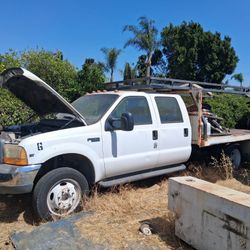 Ford F450 Working Pickup 