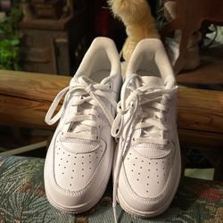 Youth Nike Boys Size9 