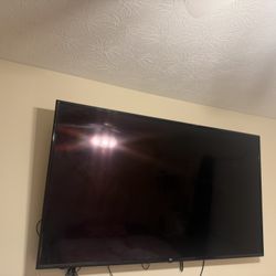 65” LG smart Tv 