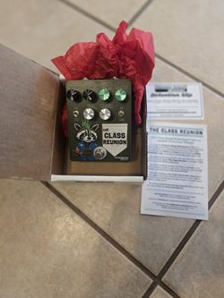 Summer School Electronics Class Reunion Fuzz/Overdrive – Almost New w/ Original Box