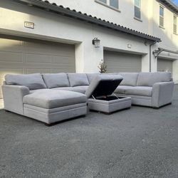Huge Light Grey Sectional Couch From Thomasville In Excellent Condition - FREE DELIVERY 🚛