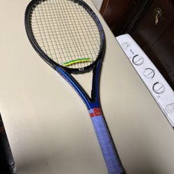 Wilson Triad 4.0 Hammer tennis racque