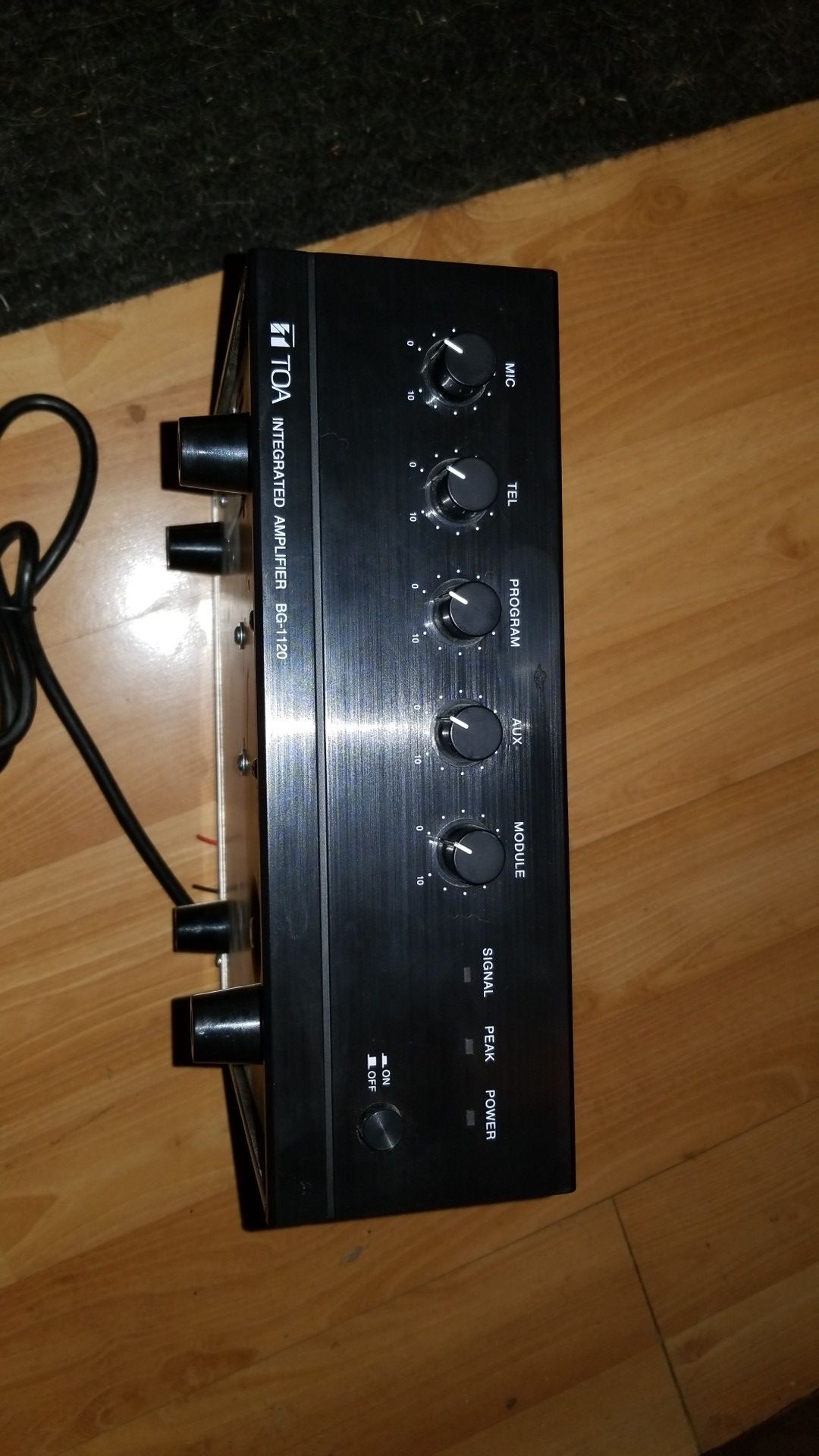 TOA Intergrated Amplifier BG-1120