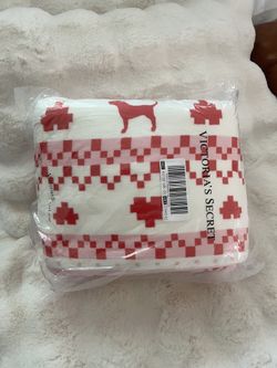Victoria’s Secret PINK holiday Dog Blanket