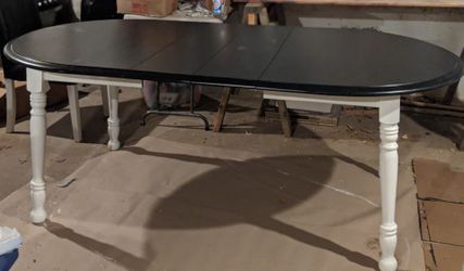 Farmhouse Style Solid Wood Table with 2 Leafs and 5 Faux Leather Chairs