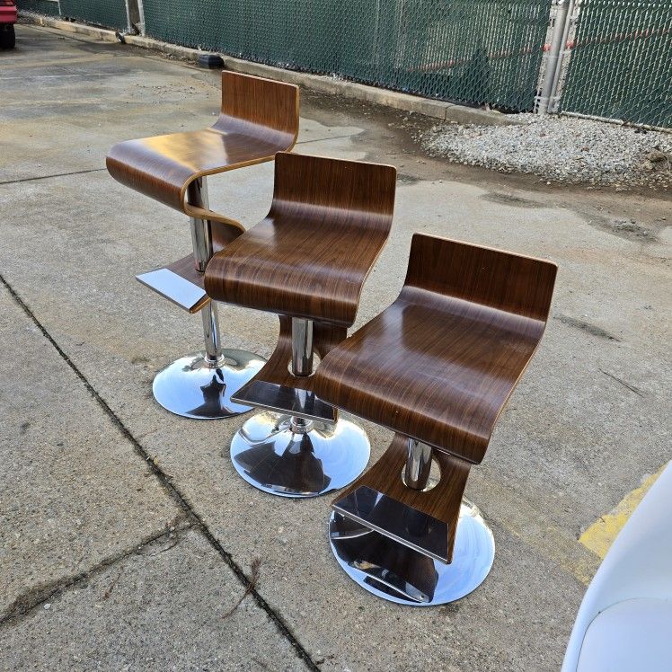 Set Of 3 AC Pacific Walnut 31-in H Adjustable height Swivel Wood Bar Stool
