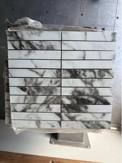 Ceramic mosaic tile