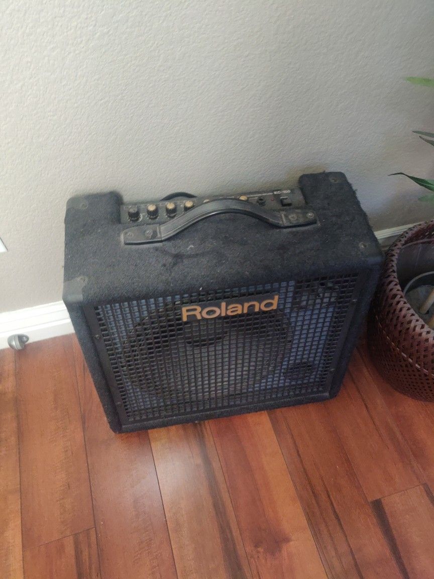 Roland KC-100 4 Channel Keyboard Amplifier