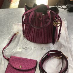 1003 Michael Kors Willa Extra Small Pleated Logo Tote Bag 546428