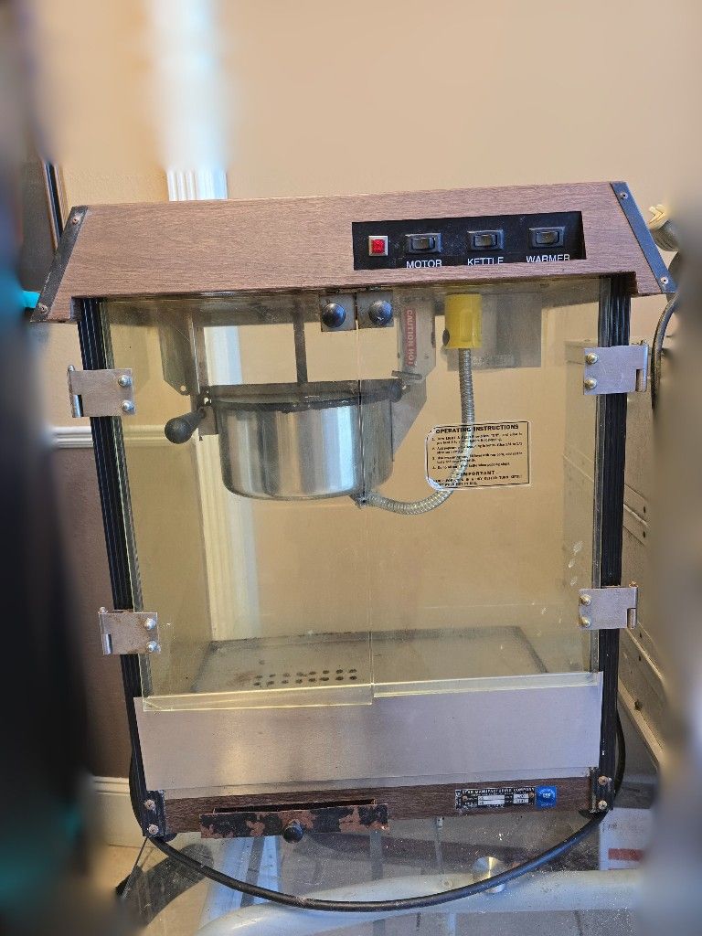 Commercial Popcorn Machine