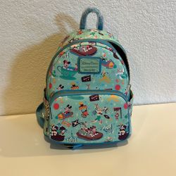 Disney “play In The Park” Disneyland Backpack Lounge fly NWT 2024??