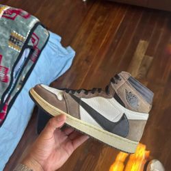 Travis Scott Mocha Jordan 1 2019 Sz7.5