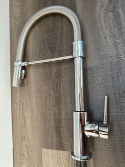 New Delta Kitchen Faucet Model 9659-DST. OBO