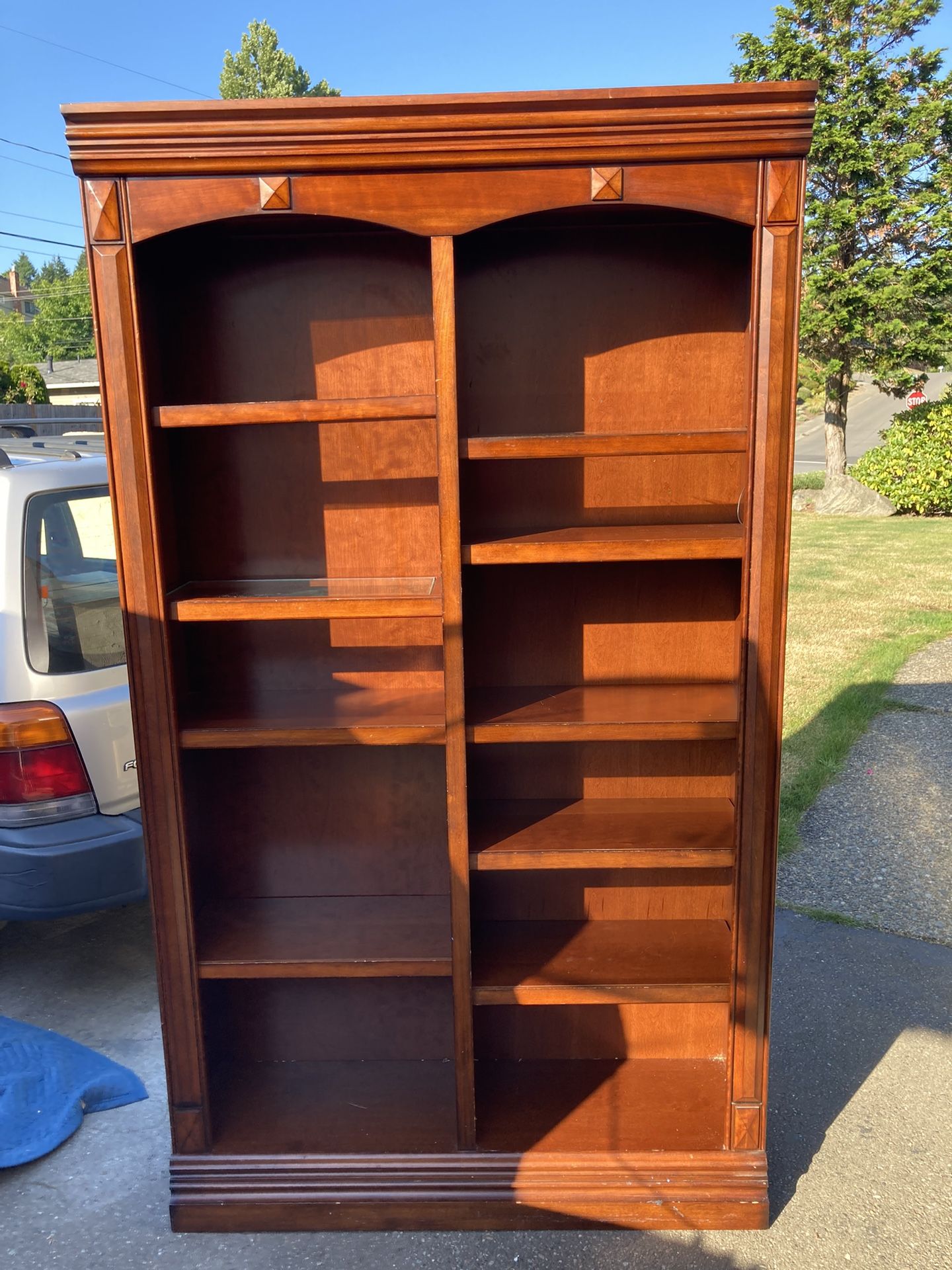 Bookcase, Walnut, 9 Shelves, 3 W/Glass Inserts, Quality, Delivery for